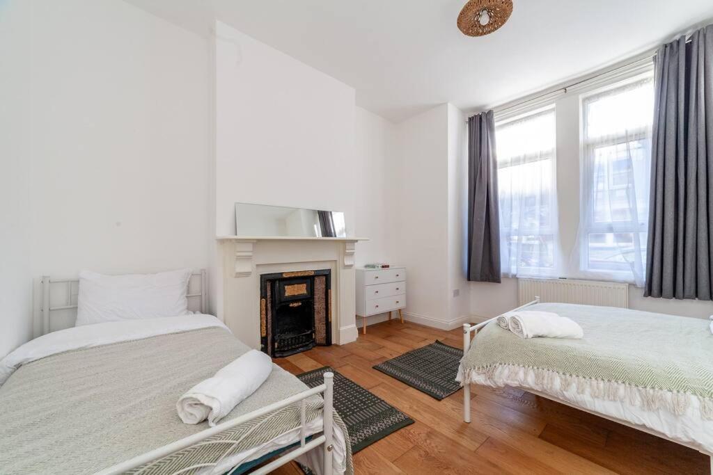 Appartement Sleek & Modern 2 Bd In - Sleeps 7 - Parking *