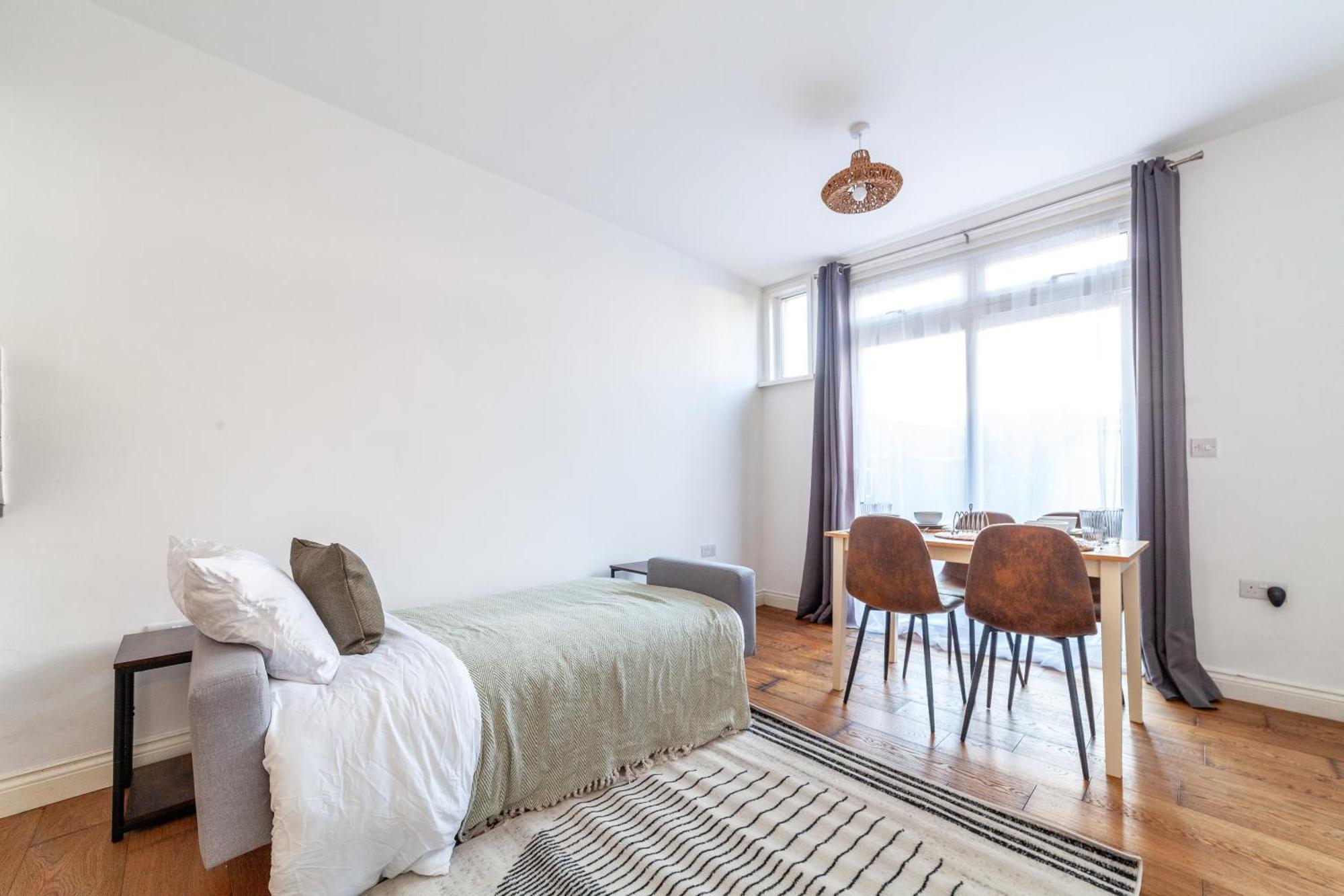 Sleek & Modern 2 Bd In - Sleeps 7 - Parking Appartement